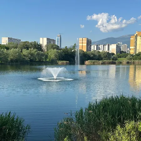 малък апартамент. Sleep And Fly. *
